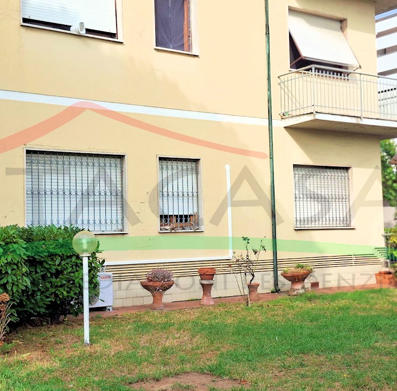 Appartamento Piano Terra Con Giardino